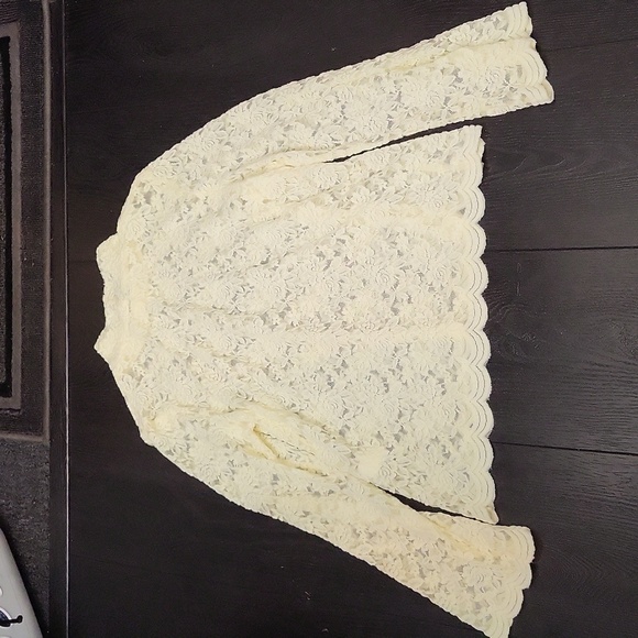 MetroStyle Lace Mock Neck Top (Size L) - Picture 2 of 5